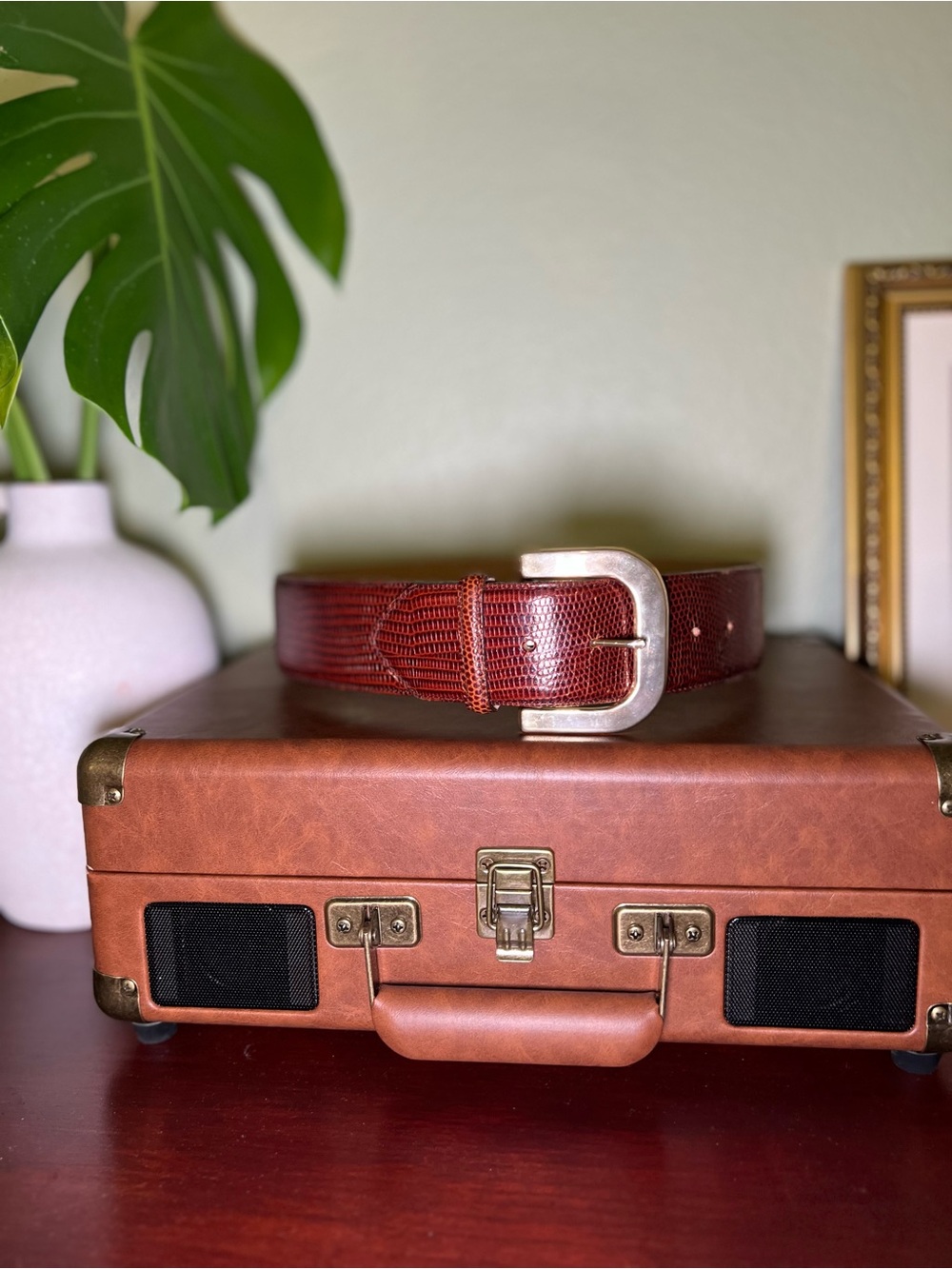Vintage 90s Jos. A. Bank Lizard Embossed Leather Belt M 🐊